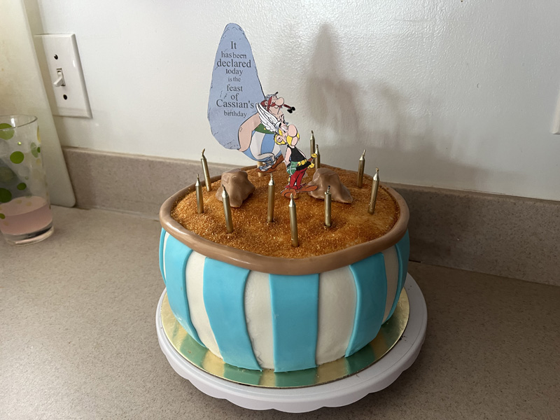 Amazing Cakes – Karen McCullough